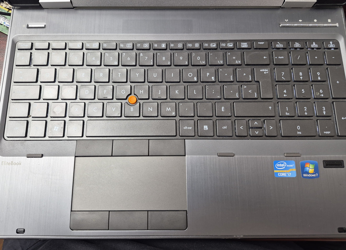 HP EliteBook 8560w — Intel Core i7-2620M — 8 Go DDR3 — 256 Go SSD — 15,6" FHD — Win 11 Pro