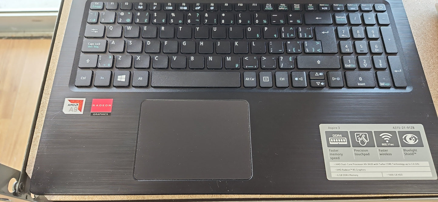 *Acer Aspire 3 A315-21-91ZB AMD A9 RADEON 5.5 COMPUTE CORES 2C+3G 3.00 GHZ