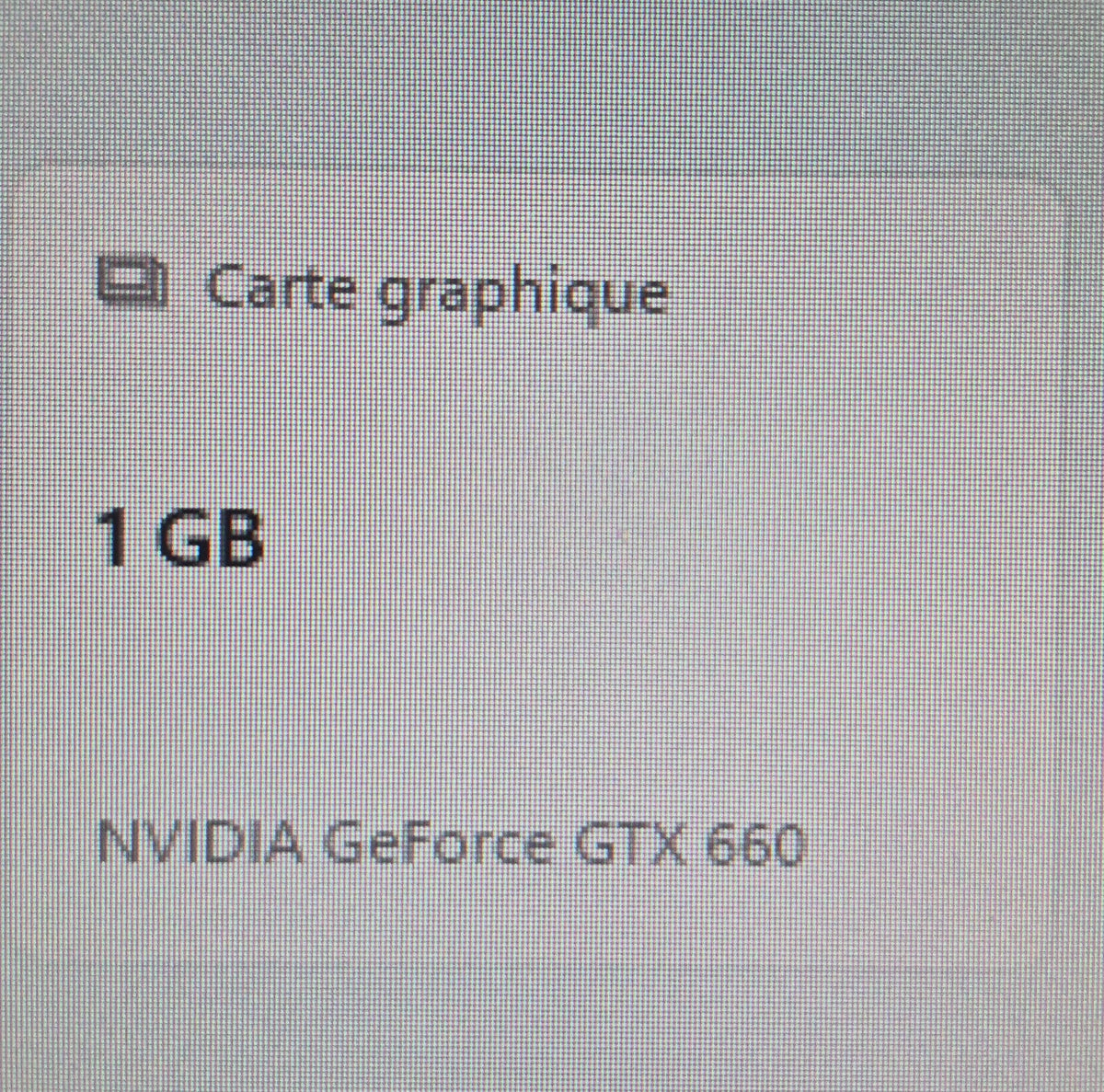 NVIDIA GeForce GTX 660 — vue dessus avec ventilateur blower NVIDIA référence et logo NVIDIA