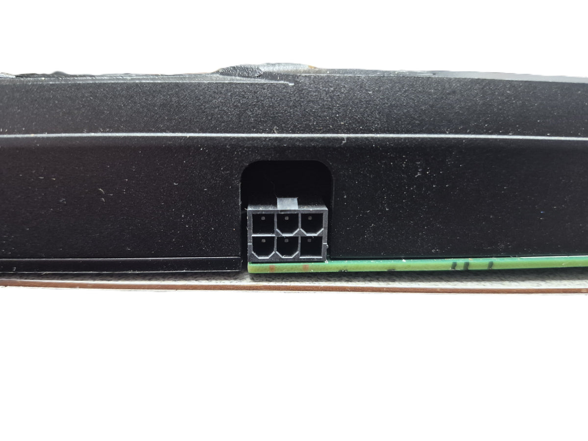 NVIDIA GeForce GTX 660 — connecteur d'alimentation 1x 6 broches PCIe