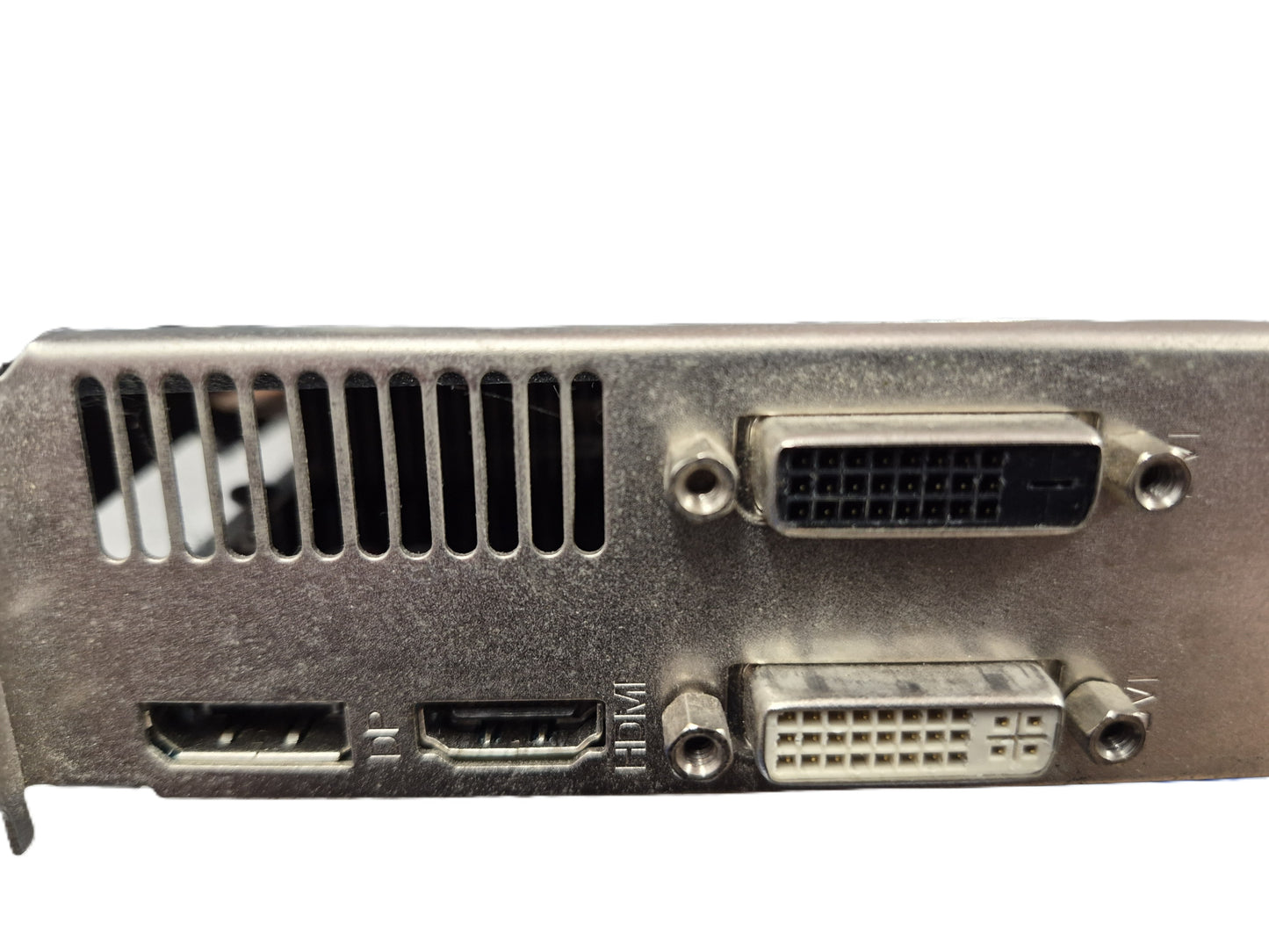 AMD Radeon HD 6870 Series — 1 Go GDDR5 — PCIe x16 — 2x DVI / DisplayPort / HDMI