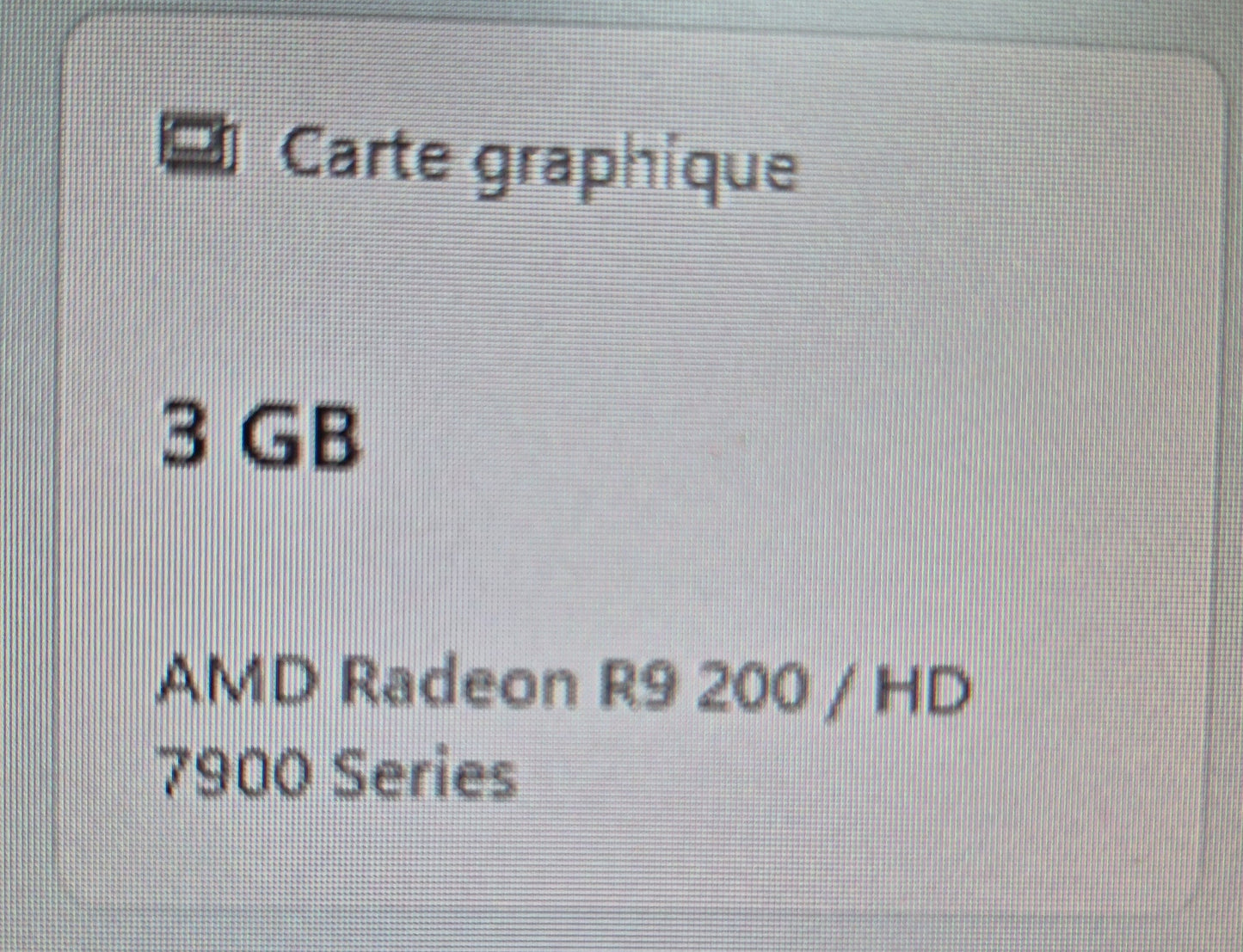 AMD Radeon R9 200 / HD 7970 Series — 3 Go GDDR5 — PCIe x16 — 2x DVI / HDMI / DisplayPort
