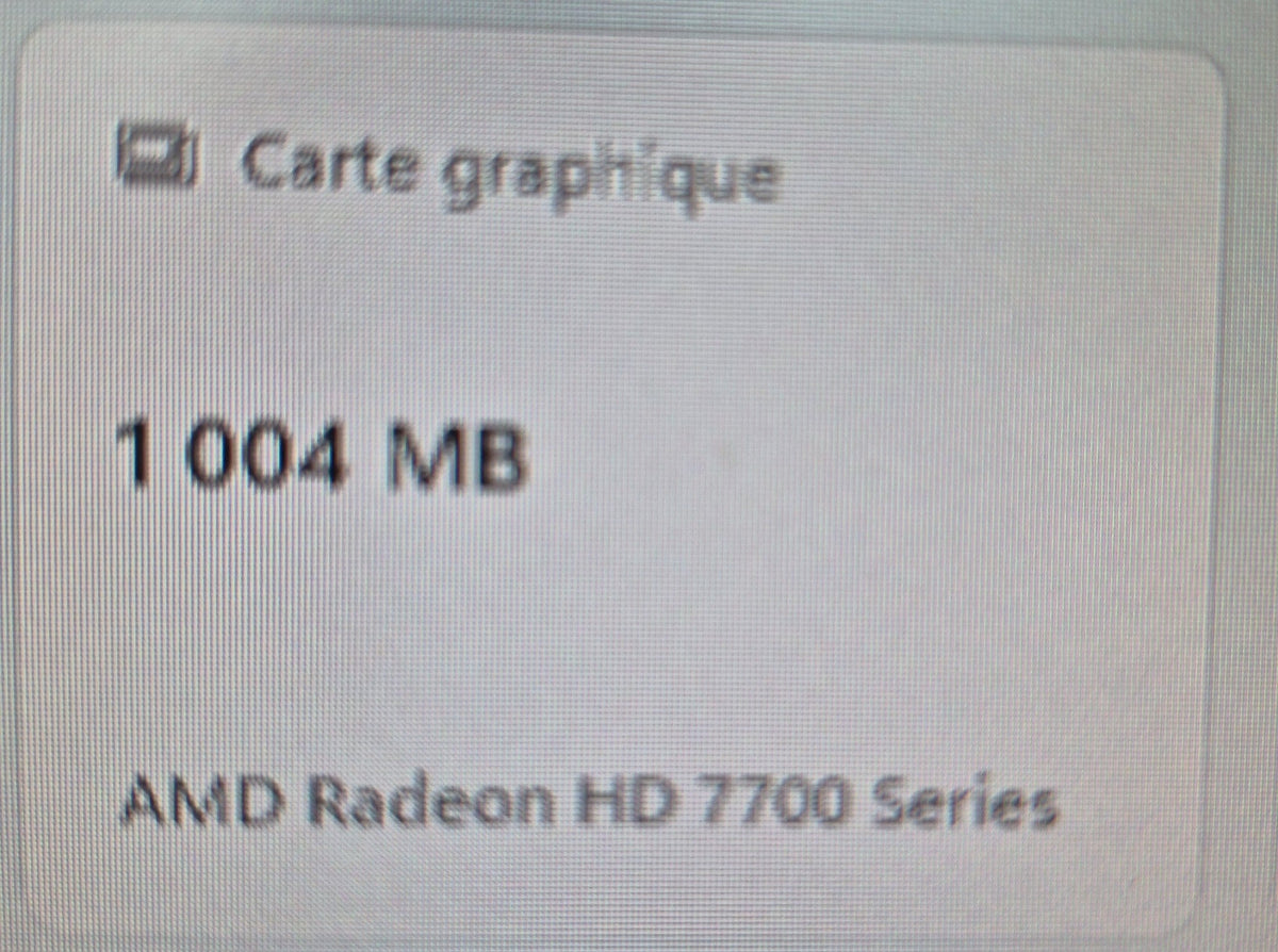 AMD Radeon HD 7770 — étiquette modèle AX7770 1GBD5-2DH