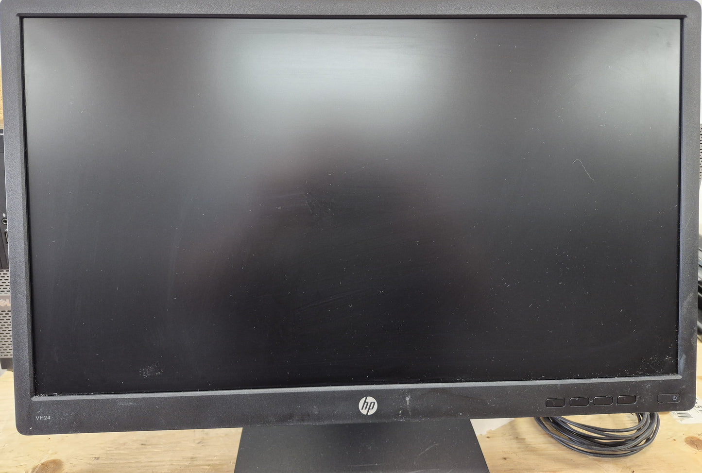 Moniteur HP VH24 — 23.8" Full HD 1080p | VGA DVI DisplayPort | Câbles Inclus | Comme Neuf