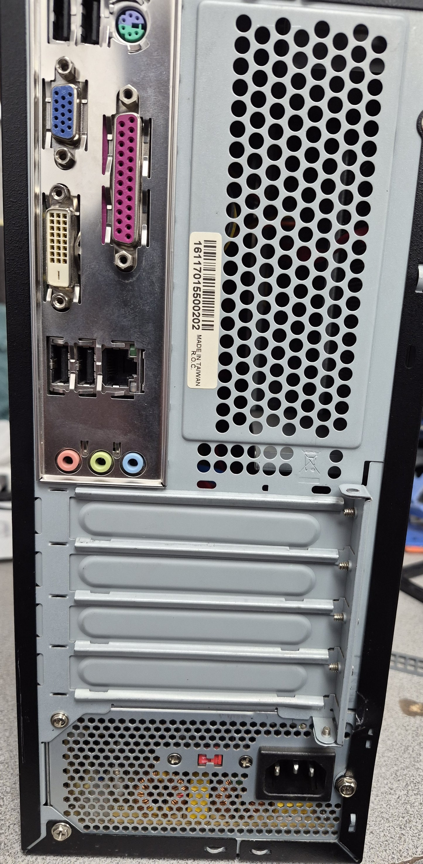 PC de Bureau — Intel Core i5-2310 | 8 Go RAM | 128 Go SSD | Win 11 Pro | Clavier & Souris inclus