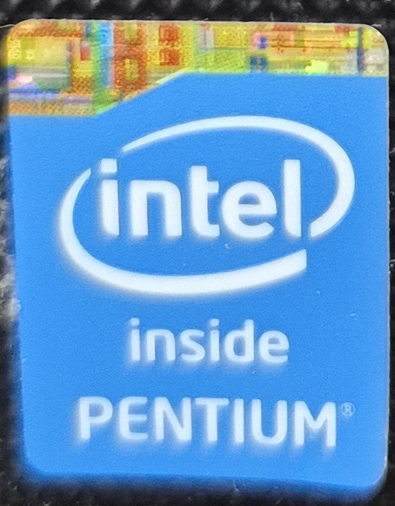 ASUS Essentio M11AD — autocollant Intel Pentium Inside sur le panneau avant