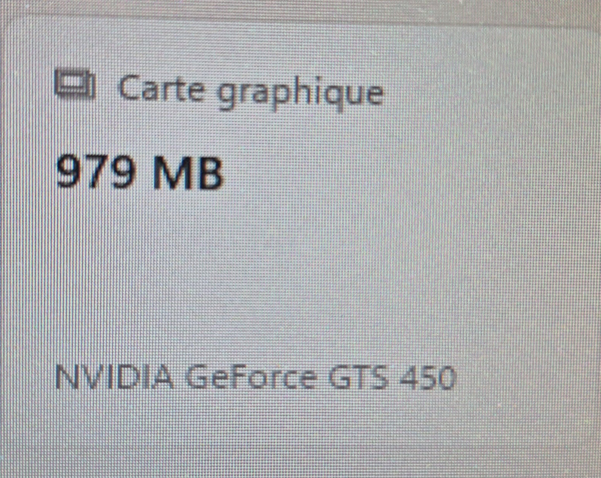 ZOTAC GeForce GTS 450 — vue face avant ventilateur actif ZOTAC