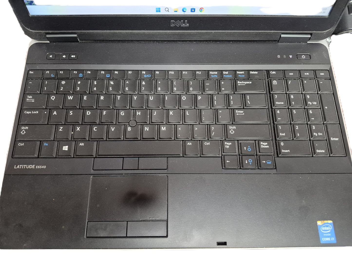 Portable Dell Latitude E6540 — Intel Core i7-4610M | 8 Go DDR3L | 256 Go SSD | Win 11 Pro | Écran 15.6" FHD | Rétroéclairé | Graveur DVD | Webcam | HDMI