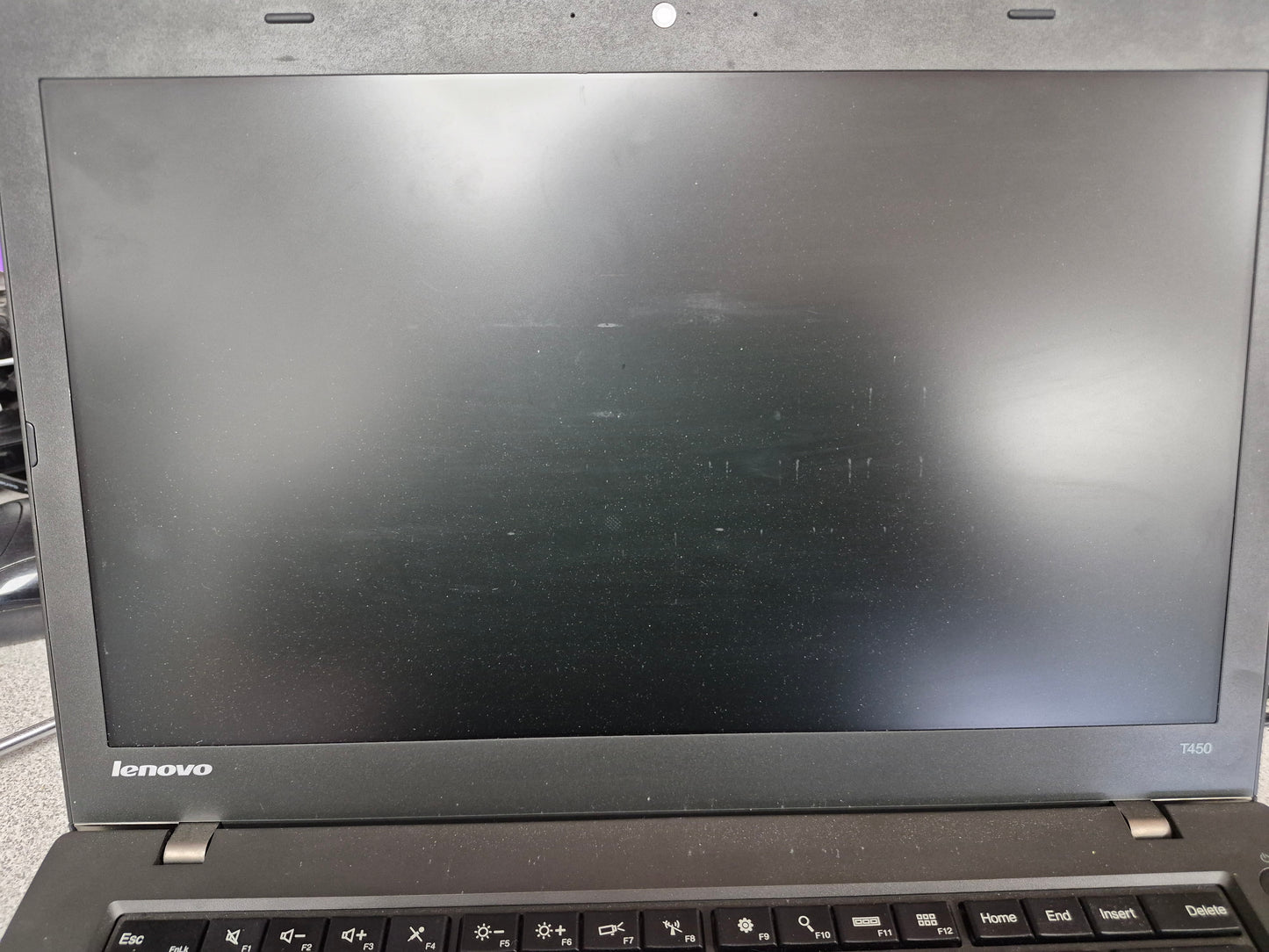 Lenovo ThinkPad T450 – Core i5-4300U | 8 Go DDR3L | 128 Go SSD | 14" HD | Win 11 Pro