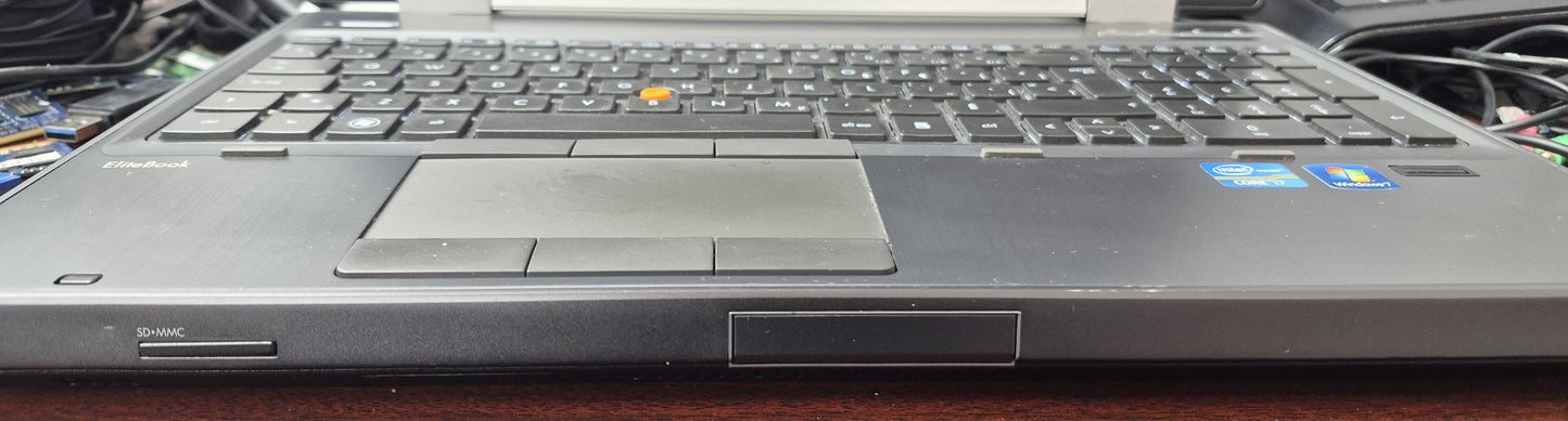 HP EliteBook 8560w — Intel Core i7-2620M — 8 Go DDR3 — 256 Go SSD — 15,6" FHD — Win 11 Pro