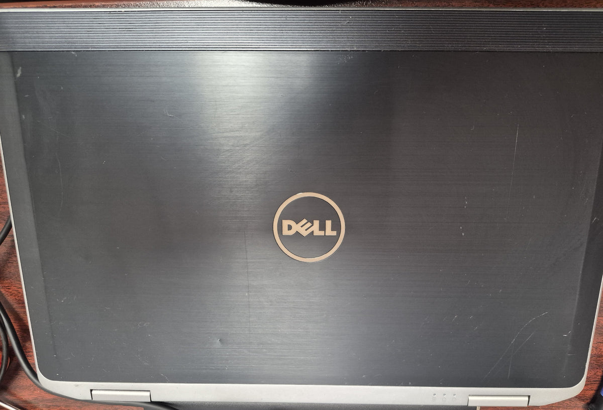 Dell Latitude E6330 — Intel Core i7-3520M — 8 Go DDR3 — 256 Go SSD — Lecteur DVD — 13.3" HD — Win 11 Pro — Batterie Neuve