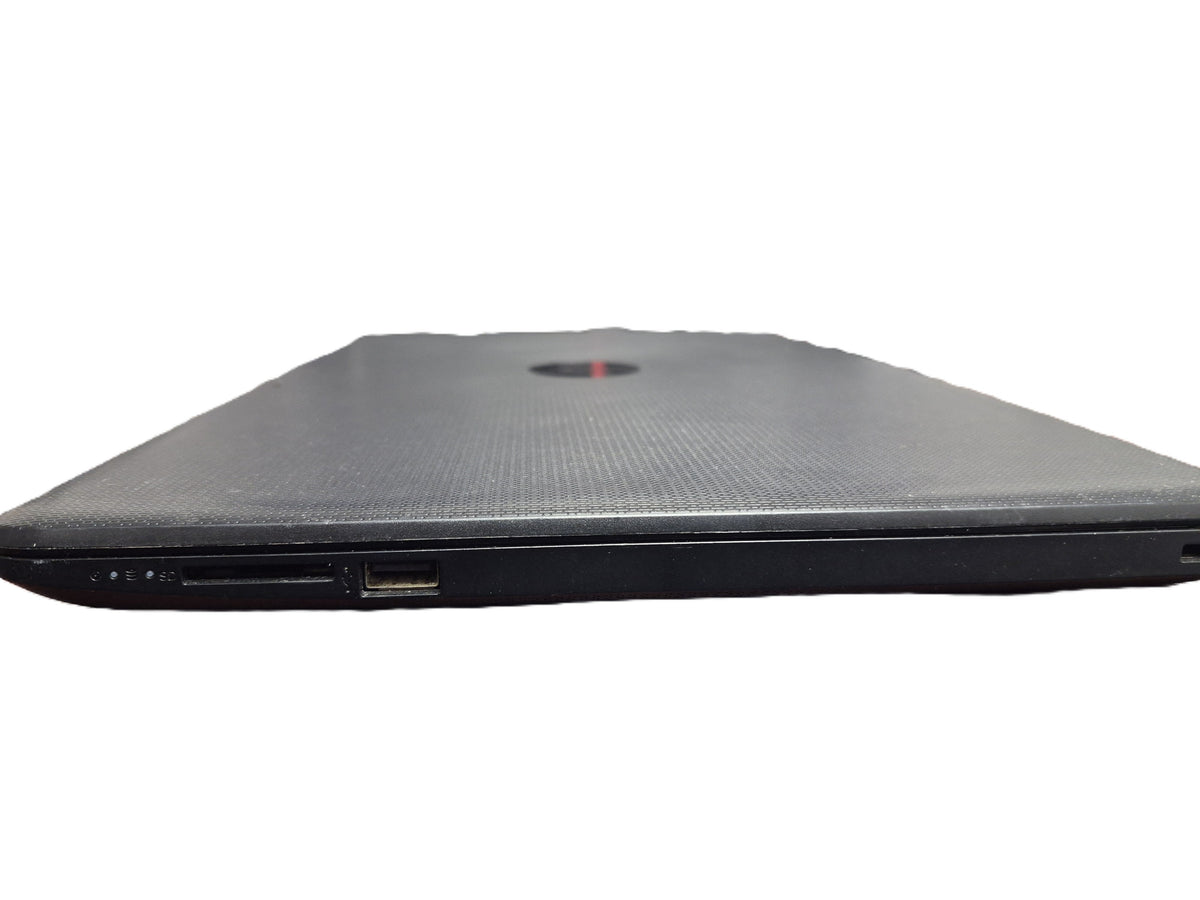 HP 15-db0088ca — stickers AMD Ryzen 3 et Radeon Vega Graphics