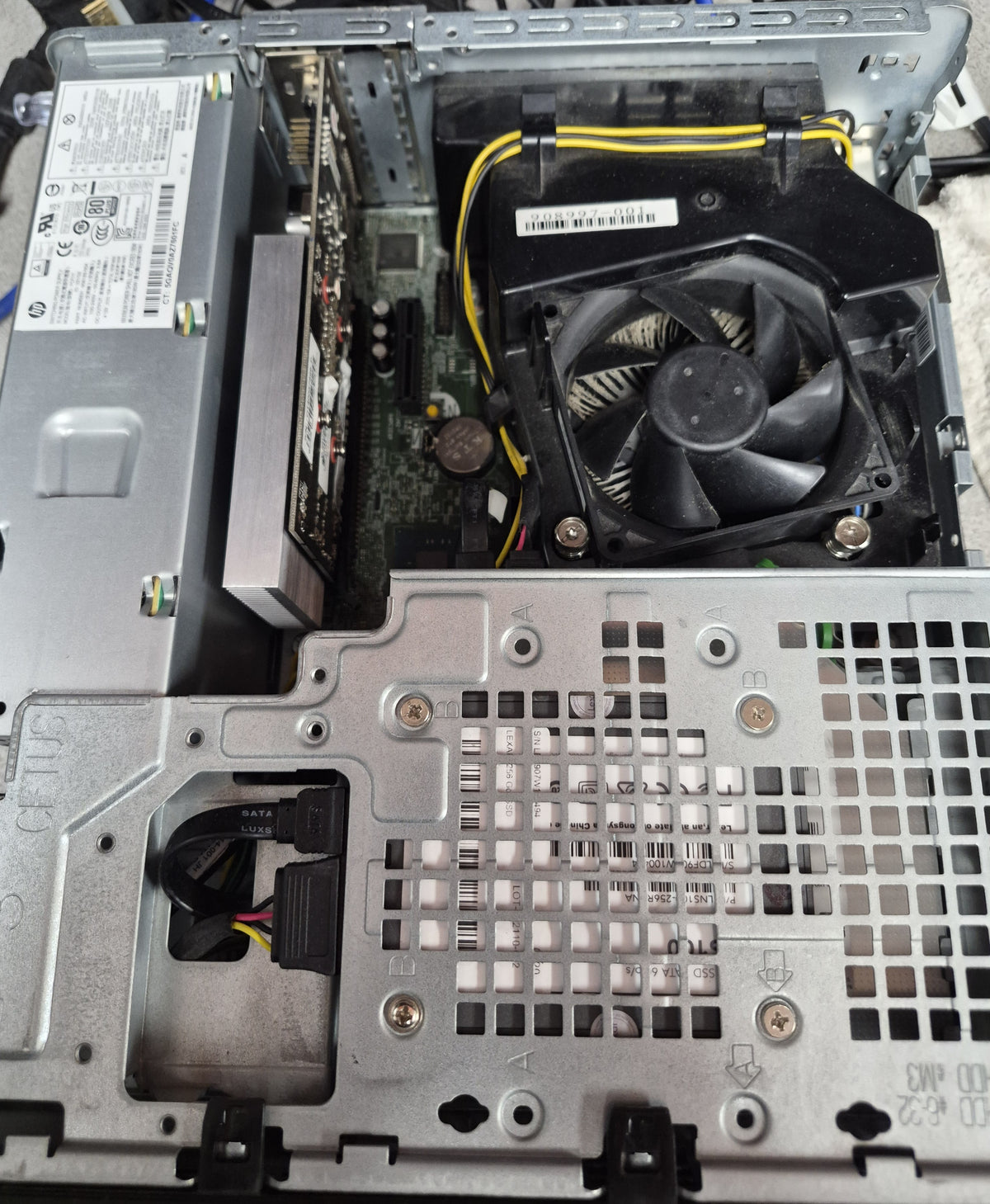 🖥️ HP PRODESK 400 G4 SFF Intel Core i5-7500 • 8 Go DDR4 • SSD 256 Go • NVIDIA GT 730 • Windows 11 Pro • DVI • HDMI