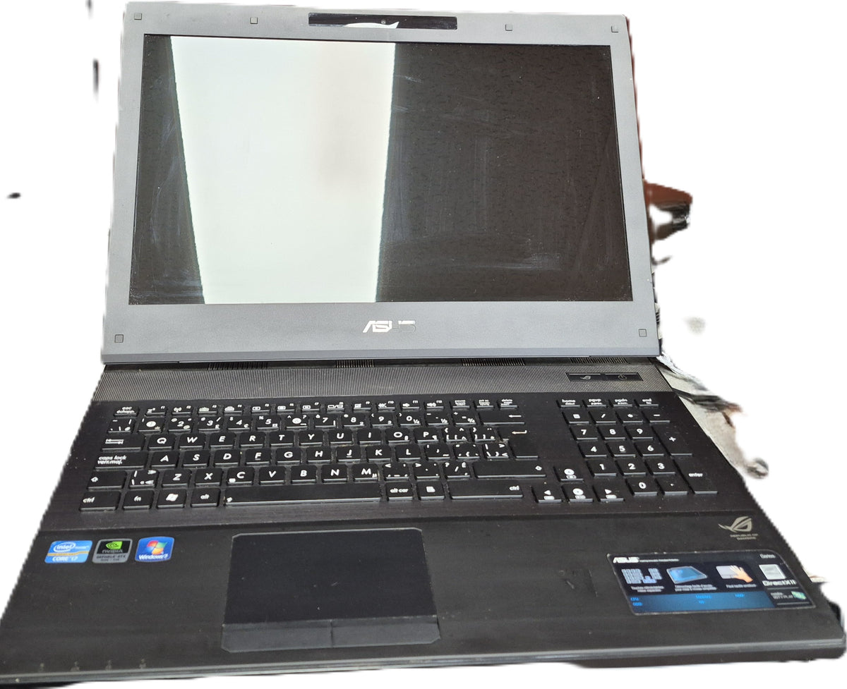Portable ASUS ROG G74SX — Core i7-2630QM, GTX 560M 3 Go, SSD 256 Go